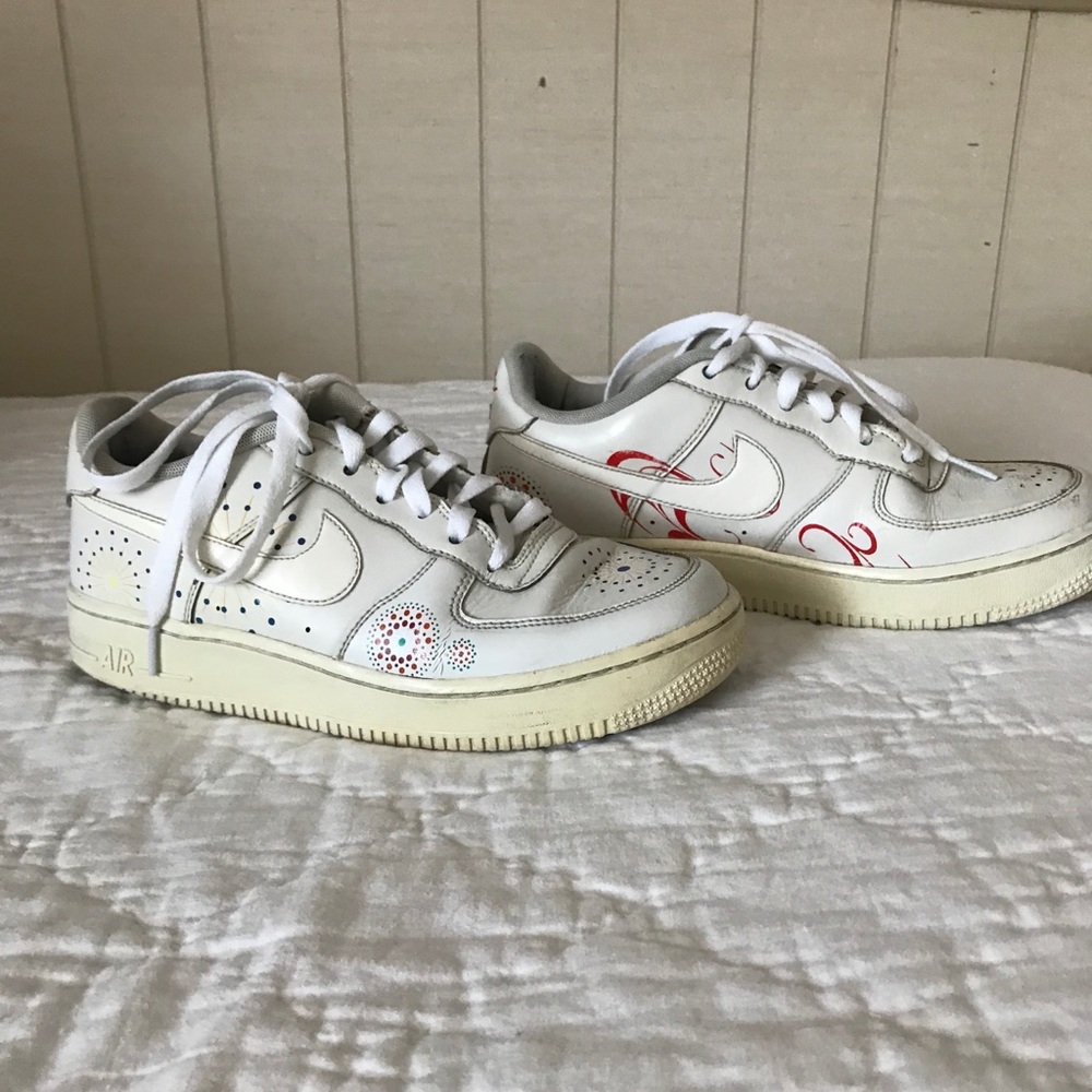 Air Force 1s/ women 8.5/men6.5/ youth 7